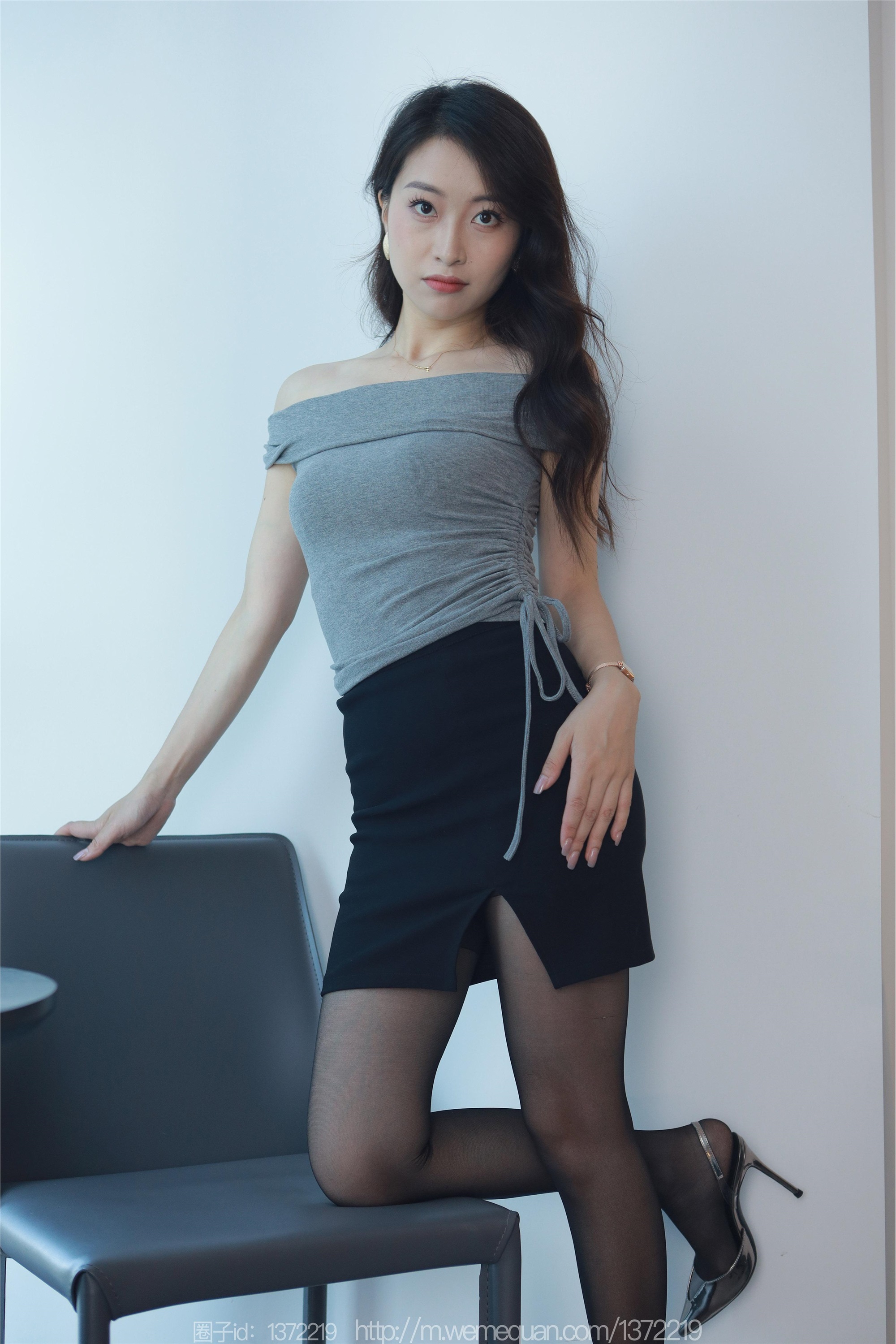 IESS异思趣向  2023.07.31 丝享家 1494 小婕《紧身的包臀裙》